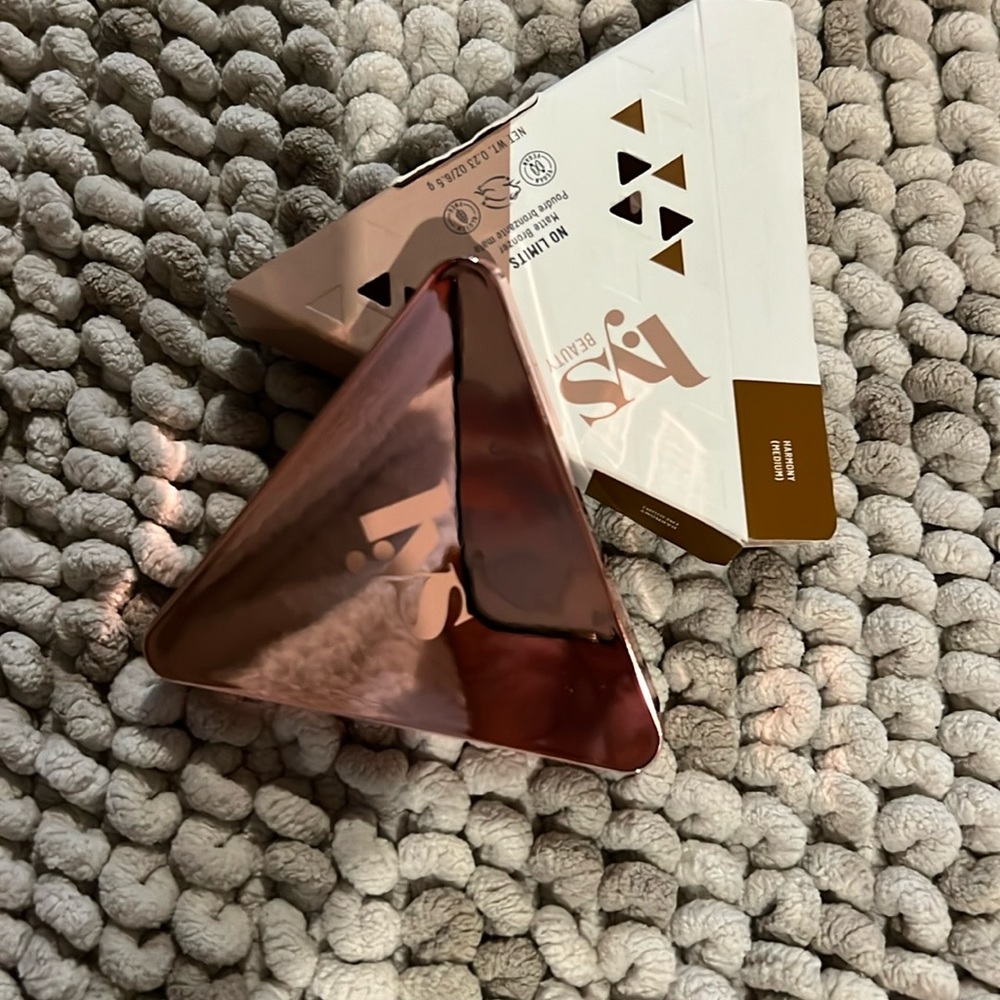 LYS BEAUTY BRONZER